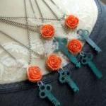 Vintage Key Necklace - Salv..
