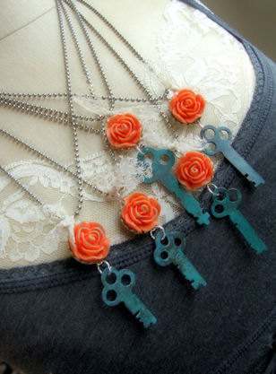 Vintage Key Necklace - Salvaged Beauty
